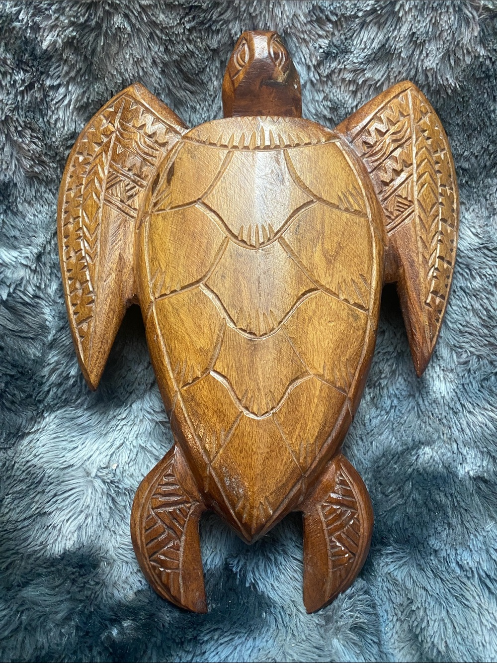 Hand-Carved Brown Wooden Sea Turtle Décor - Reptile Theme Accent